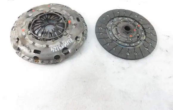 Volkswagen Golf V Clutch set kit 324041410