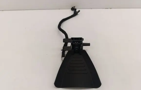 Windshield/windscreen camera
