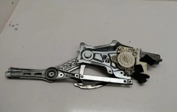 Opel Signum Front door window regulator with motor 9178987
