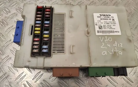 Volvo V70 Fuse module 6G9T14C256FA LTQF01125TP 3659AF01125TP