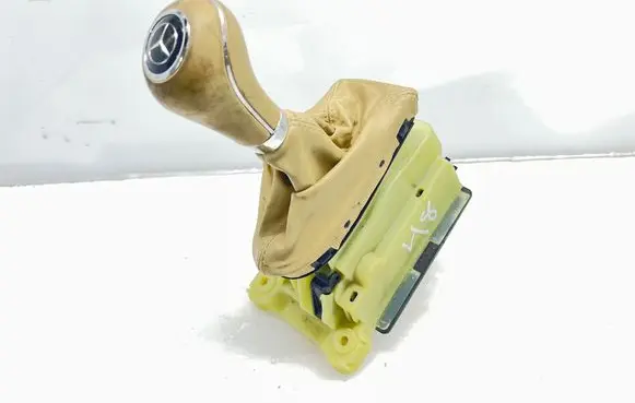 Mercedes-Benz CLS C219 Gear shifter/selector A2112674224