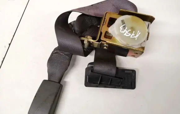 Rover 620 Middle seatbelt (rear) eccb30ej006 ecc-b30-ej006