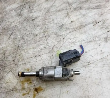 Mazda CX-5 II Fuel injector 05C1903157 PYFA13250A