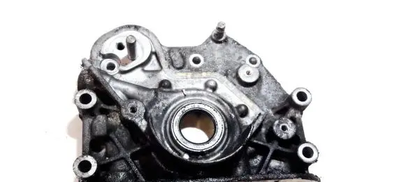 Mazda 323 Oil pump 