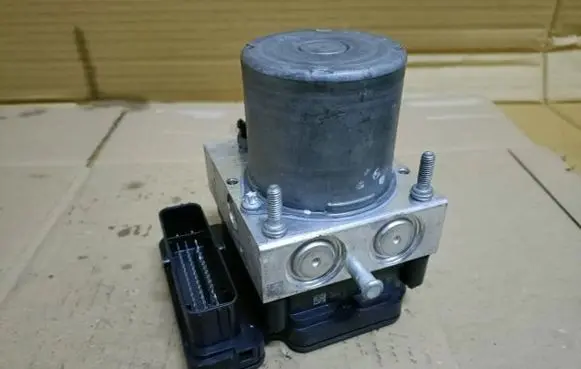 Mercedes-Benz A W177 ABS Pump 2265106582