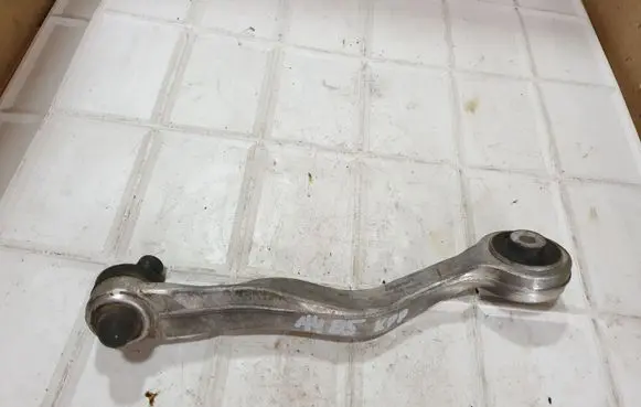 Audi A4 S4 B5 8D Front lower control arm/wishbone 107846