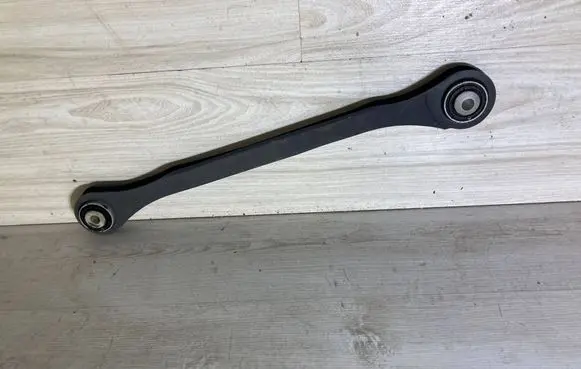 Rear control arm