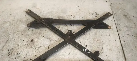 Audi A4 S4 B8 8K Engine mounting bracket 