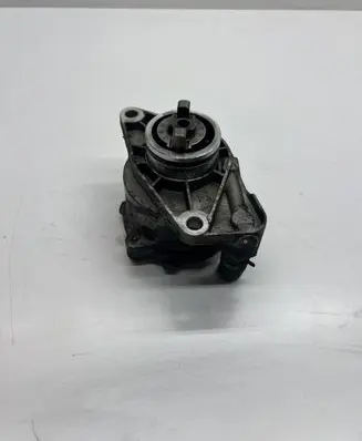 Rover 75 Vacuum pump 2248170