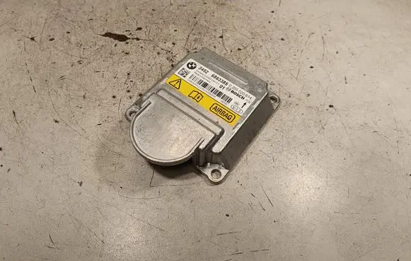 BMW 4 F32 F33 Airbag control unit/module 6863385