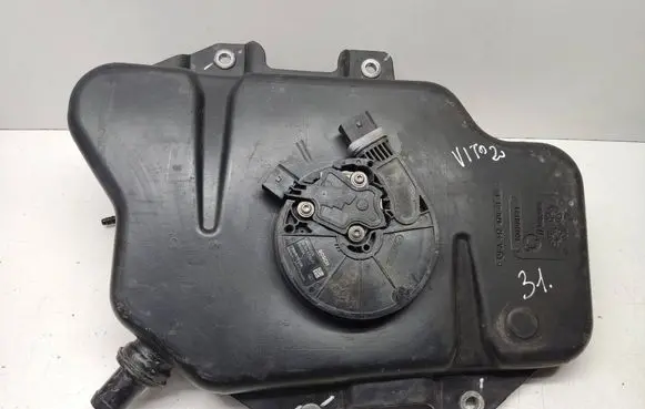 Mercedes-Benz Vito Viano W447 AdBlue liquid reservoir A4474700115 A0994720275 100108124