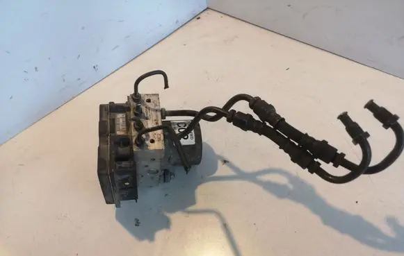 Hyundai Santa Fe ABS Pump 0265235070 589102B850 420L1120307085