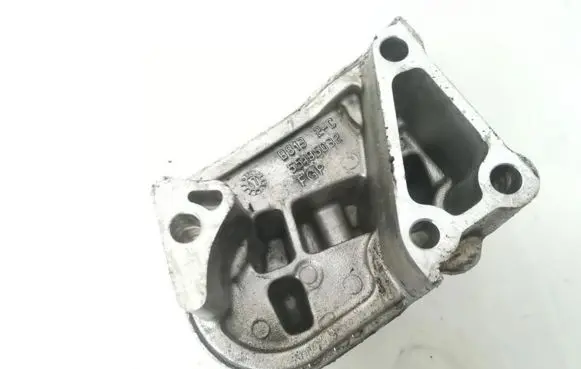 Fiat Grande Punto Engine mounting bracket 55195032