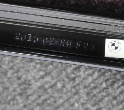BMW 2 F22 F23 Front door glass trim molding 7358452