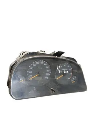 Subaru Forester SF Speedometer (instrument cluster) 85012FC200