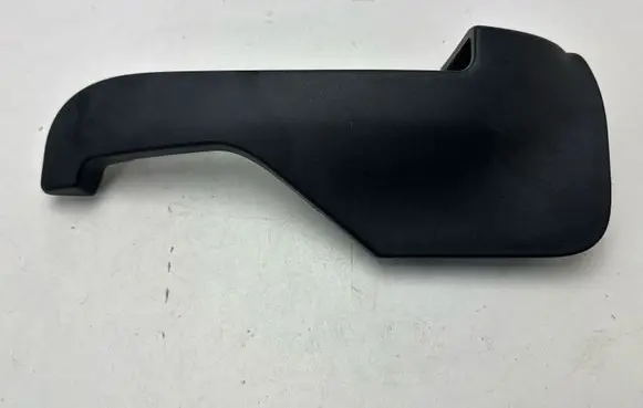 Subaru Outback (BT) Seat belt trim G7547304VH