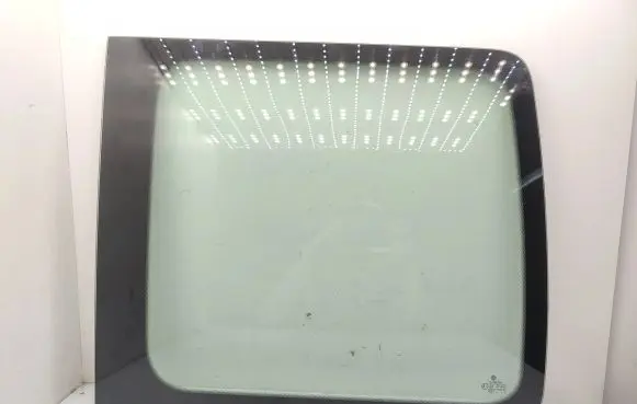 Volkswagen Caddy Rear side window 43R001583 E000231 DOT682M3232AS2