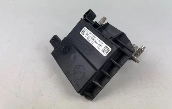 Mercedes-Benz E W213 Battery relay fuse A0009061505
