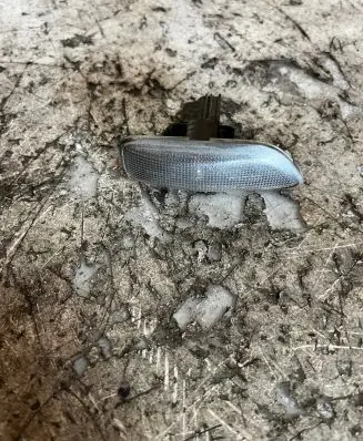 Volvo V70 Front fender indicator light 9178687