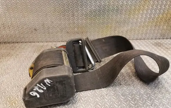 Mercedes-Benz S W126 Rear seatbelt 1268609085