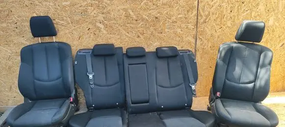 Seat set