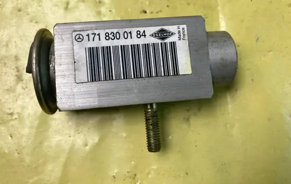 Mercedes-Benz B W245 Air conditioning (A/C) radiator (interior) 1718300184