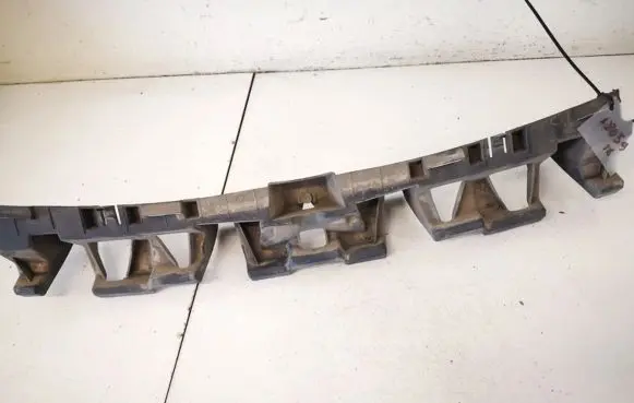 Renault Megane II Front bumper mounting bracket