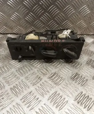 Mitsubishi Space Runner Climate control unit