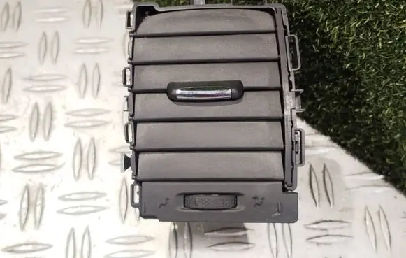 Dashboard side air vent grill/cover trim