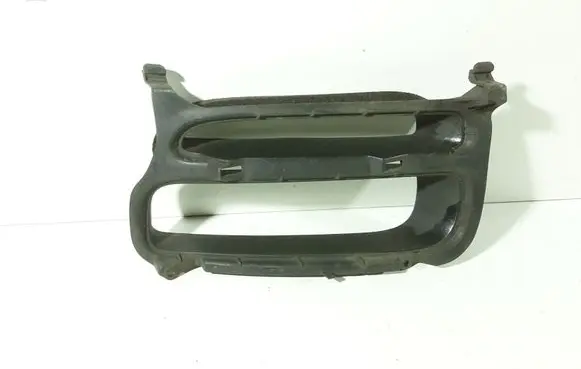 Toyota Avensis T250 Front fog light trim/grill 5212805030 3313P030 5212805010