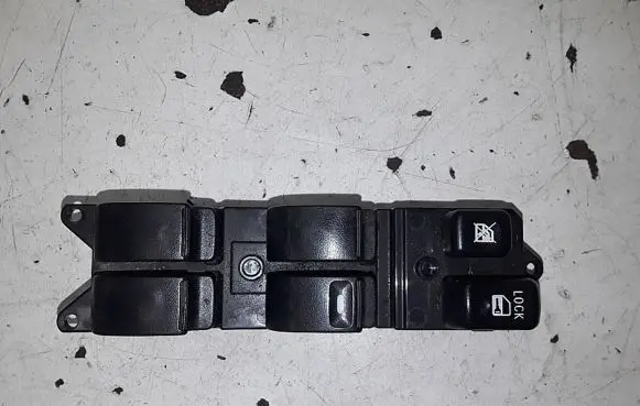 Citroen C-Crosser Electric window control switch 8608a181