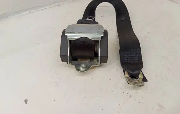 Audi A6 S6 C6 4F Rear seatbelt 4F0857805E 605827100