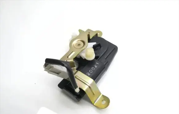 Honda CR-V Front door lock 020821