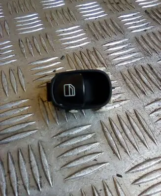 Mercedes-Benz C W203 Electric window control switch A2038200210