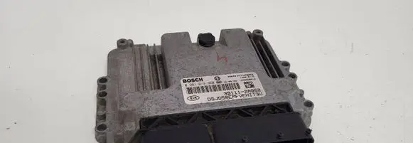 KIA Ceed Engine control unit/module 391112A952 1039S58818 0281019360