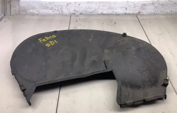 Skoda Fabia Mk2 (5J) Timing belt guard (cover) 038109107K