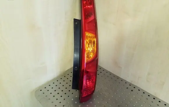Nissan X-Trail T31 Rear/tail lights 22063929
