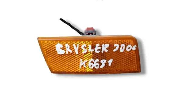 Chrysler 300 - 300C Front indicator light A00158622E