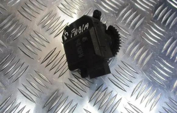 Skoda Fabia Mk1 (6Y) Central body control module 309368200C