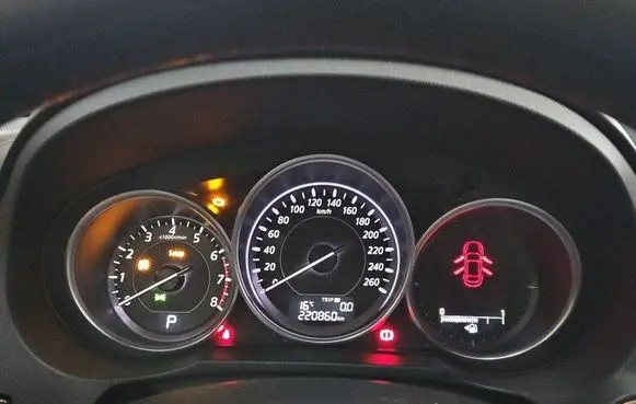 Speedometer (instrument cluster)
