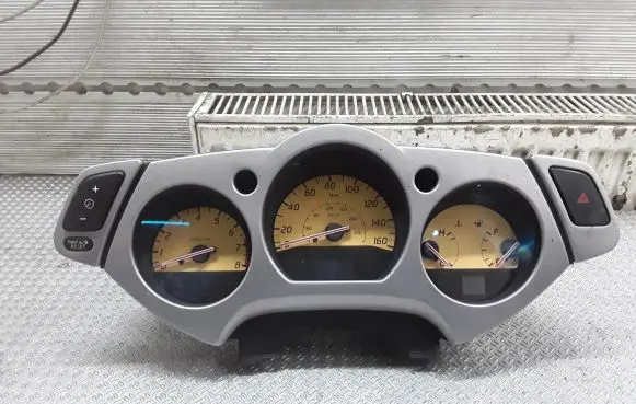 Nissan Murano Z50 Speedometer (instrument cluster)