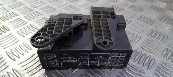 Nissan Primera Fuse box set