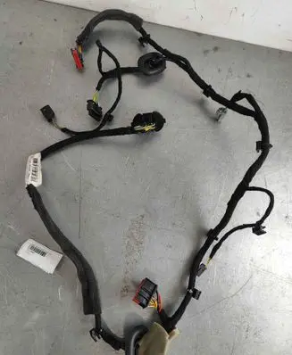 Volvo XC90 Rear door wiring loom 32143950