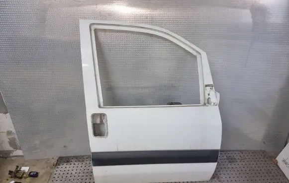 Peugeot Expert Front door