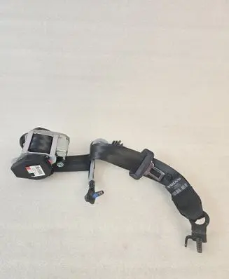 Volvo XC90 Third row seat belt 31484582