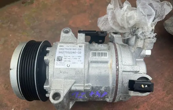 Citroen C5 Aircross Air conditioning (A/C) compressor (pump) 9827529180