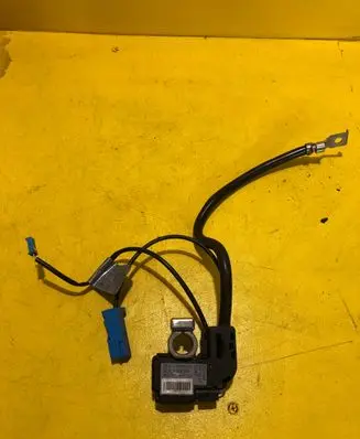 BMW 1 E81 E87 Positive cable (battery) BMW1E87klema2KO
