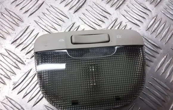 Subaru Legacy Rear seat light