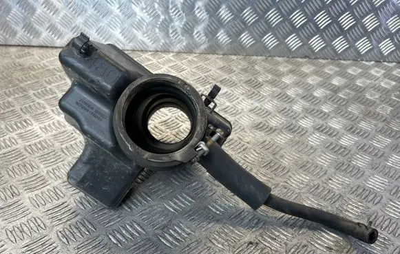 Intake resonator