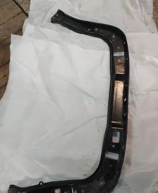 Mini One - Cooper Coupe R56 Top upper radiator support slam panel 275126005 16079900AE